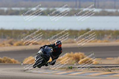 media/Dec-18-2022-SoCal Trackdays (Sun) [[8099a50955]]/Turn 14 (940am)/